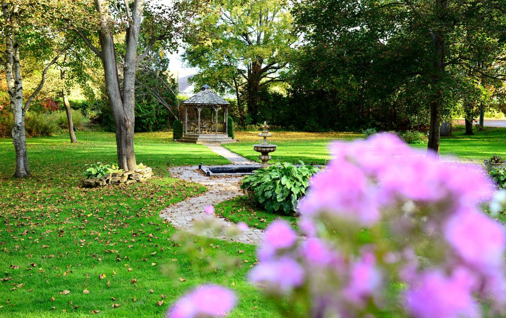 Millcroft Inn & Spa Village Of Alton Exterior foto